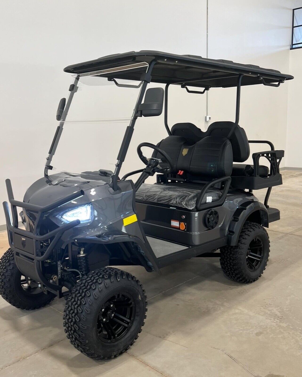 New 2023 JML 4 Seater Electric Lithium Golf Cart 1 New 2023 JML 4 Seater Electric Lithium Golf Cart
